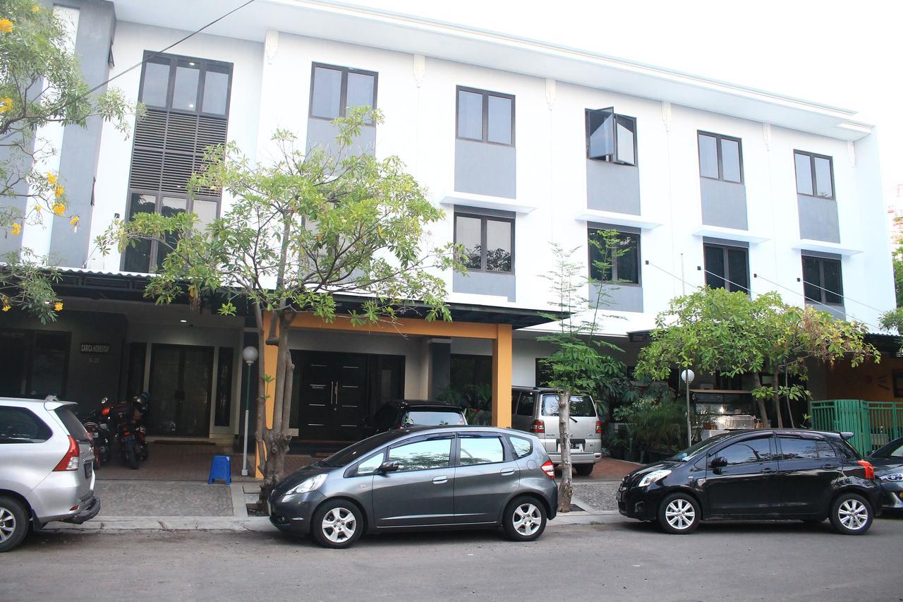 Carica Homestay Surabaya Exterior photo